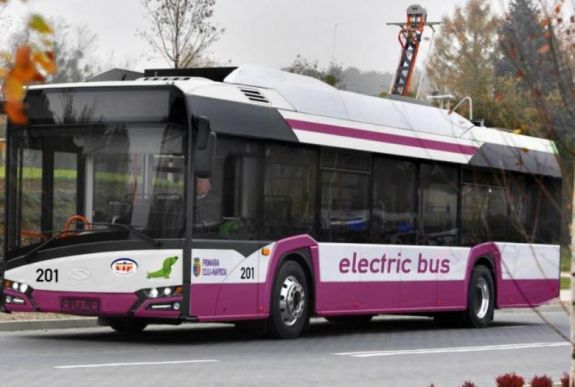 Országos premier: elektromos buszok közlekednek Kolozsváron