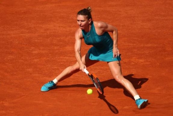 FRISSÍTVE - Világelső marad: harmadszor játszik a Roland Garros döntőjében Halep