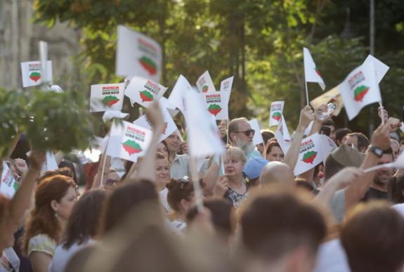 Verespatakért tüntettek Kolozsváron és Bukarestben