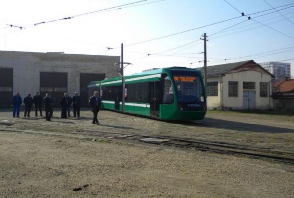 Több mint két tucat új villamost vásárol Arad