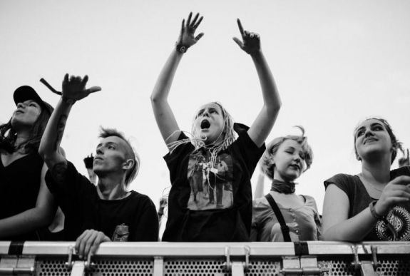 Kihagyhatatlan koncertek az erdélyi fesztiválszezonból – profi fesztiválozókat kérdeztünk