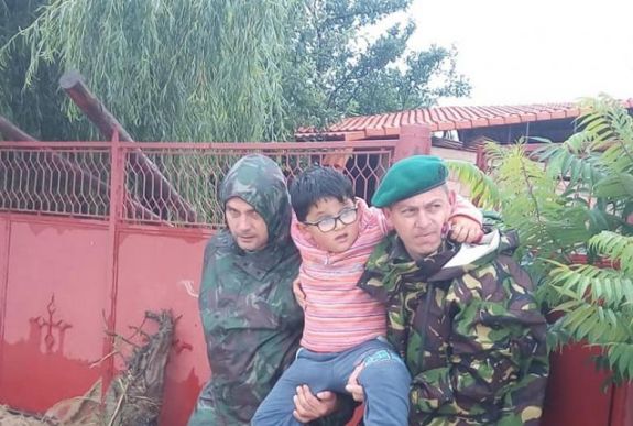 FRISSÍTVE: Kovászna megyében folytatódik a kálvária, őzgidát is kellett menteni