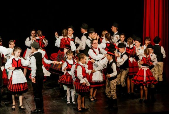 Setétpatakon edz a háromszéki táncházas utánpótlás