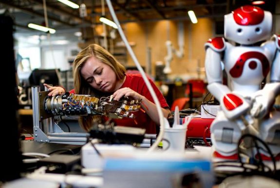 Kutatás: az emberek készen állnak az együttműködésre a robotokkal