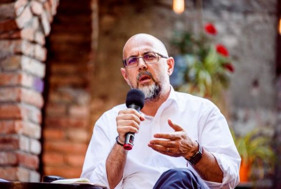 Kelemen Hunor: Romániában visszaköszön a „tartalom nélküli forma” a 21. században is