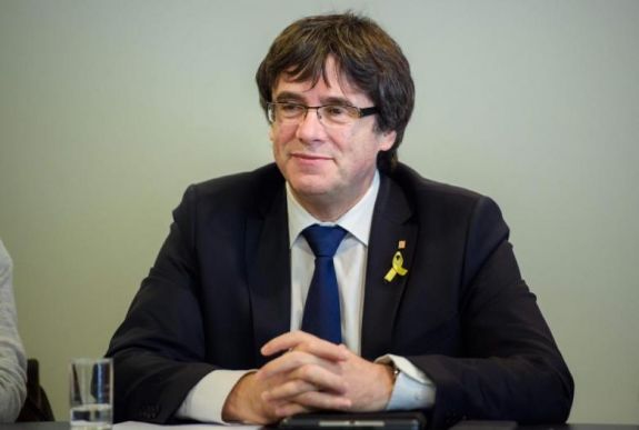 Madrid visszavonta a Carles Puigdemont elleni európai elfogatóparancsot