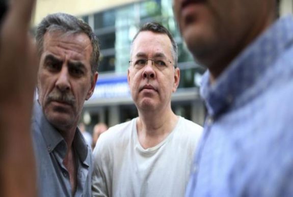 Egy protestáns lelkész miatt mérgesedett el az amerikai-török viszony