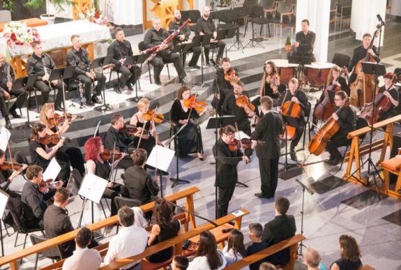 Világhírű hegedűvirtuózzal nyitott az idei Csíkszeredai Városnapok