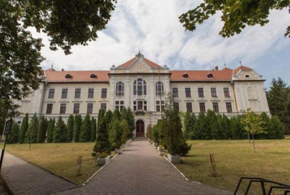 Csütörtöktől lehet beiratkozni a marosvásárhelyi katolikus gimnáziumba