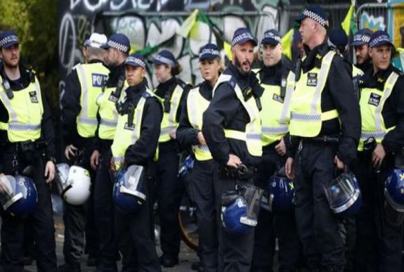 Csaknem négyszáz embert vettek őrizetbe az idei Notting Hill-i karneválon