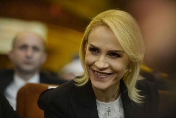 A bukaresti városi tanács PSD-s tagjai beálltak Gabriela Firea mögé