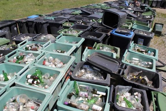 Vásárlási utalvány jár az újrahasznosítható hulladékért Csíkszeredában 