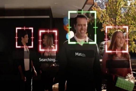 A nácikat segítő IBM-hez hasonlították az Amazont saját dolgozói