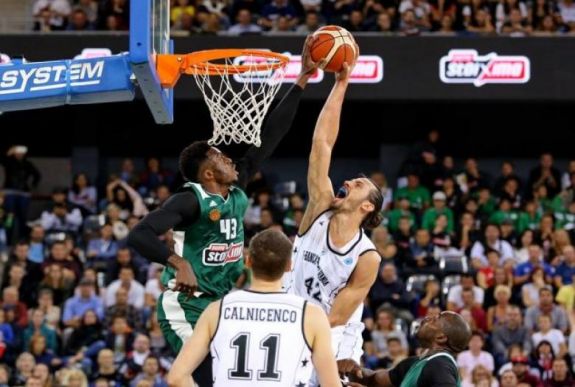 Kosár: a Kolozsvári U-BT tisztes vereséget szenvedett a Panathinaikos ellen