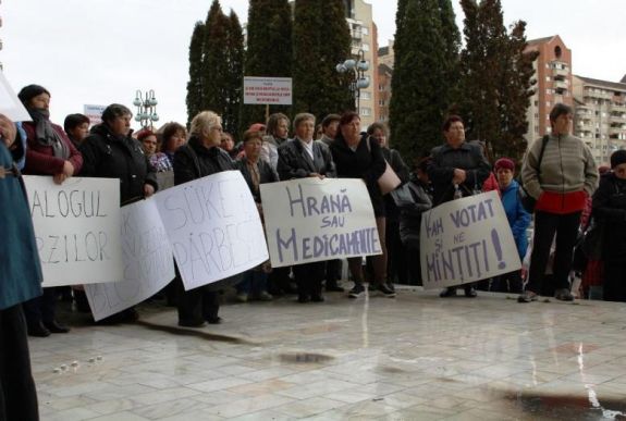 A tervezettnél korábban befejezték tiltakozásukat a fuvarozók