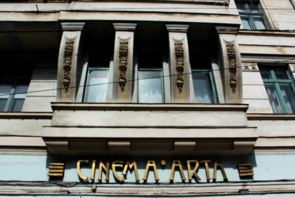 Újranyílik a kolozsvári Művész-mozi a galériák éjszakáján