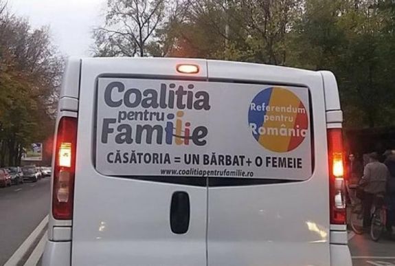 Ujjal mutogatnak Liviu Dragneára a referendum kezdeményezői