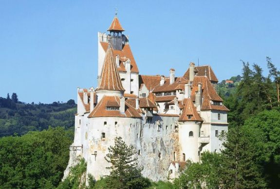 Meghosszabbítják a törcsvári kastély nyitvatartási idejét