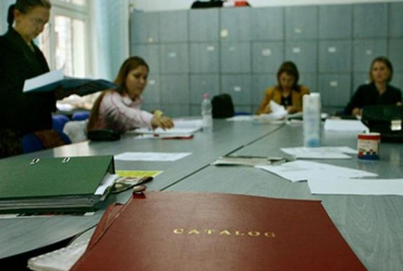 Felmérés: előítéletesek és rendpártiak a romániai tanárok