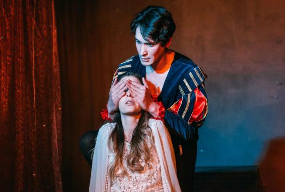 Magyarország egyik legrégebbi amatőr színitársulata lép fel Gyergyóban