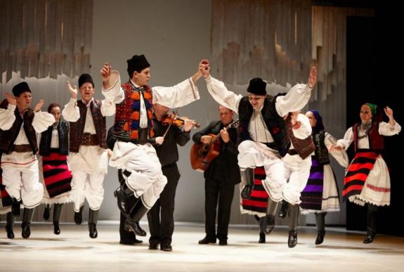 Színes rendezvénysorral jubilál a Népzene- és Néptánctalálkozó Sepsiszentgyörgyön