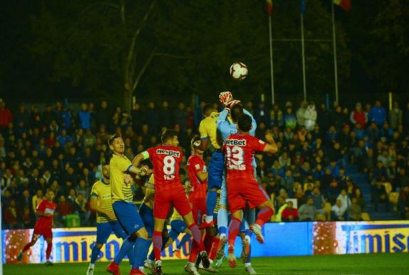 Gyászos napjuk volt a halottak napján a bukaresti fociszurkolóknak