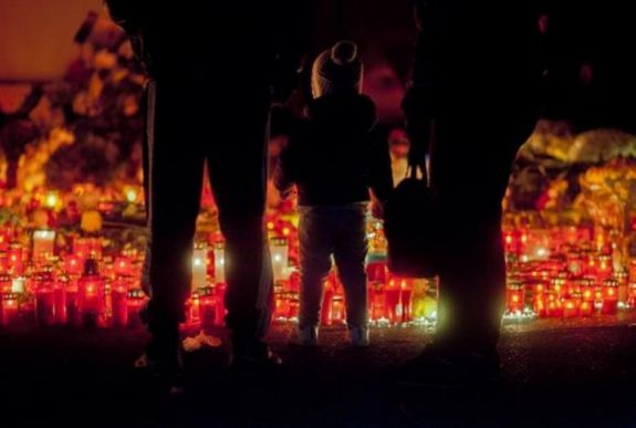 Megelégelték a romániai egészségügy állapotát a Colectiv-tragédia túlélői