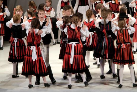 Ivácson László: A népi kultúra beköltözött városra, most onnan viszik vissza falura