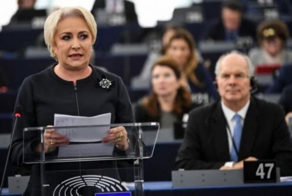 Nagyon rajta lesz Európa szeme kedden Románián