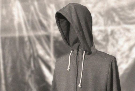 A kamaszkori öngyilkosságot „beszéli ki” a marosvásárhelyi Ariel Színház