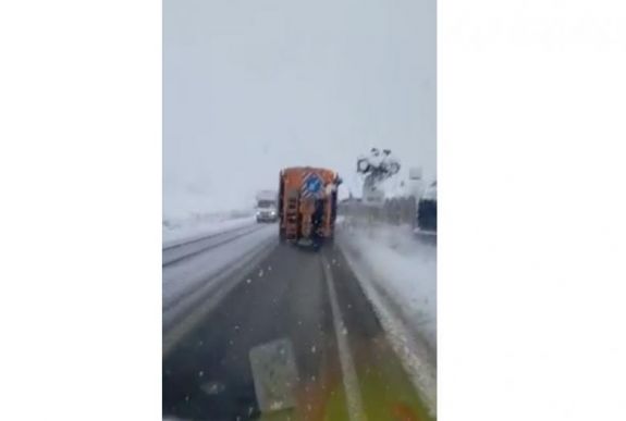 Nagyon dolgoznak a hókotrók Háromszéken is