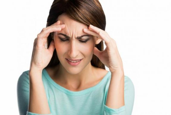 Öt egyszerű gyógymód a fejfájás enyhítésére