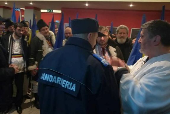 Kiderült, hogy kik zavarták meg Székely Csaba drámájának sepsiszentgyörgyi bemutatóját