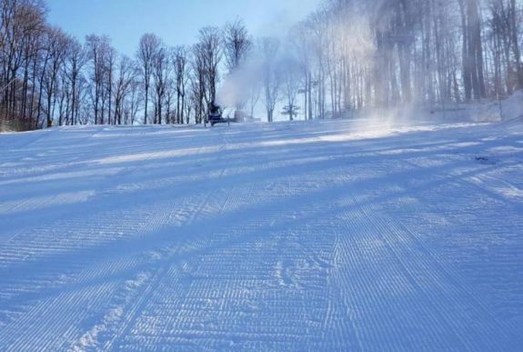Indul a síszezon a Sepsiszentgyörgy melletti Sugásfürdőn