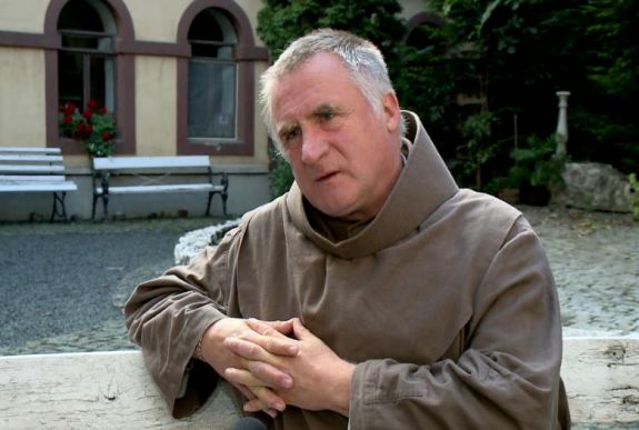 Regény íródott Böjte Csaba dévai gyermekotthonáról