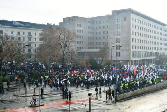 Rég volt ekkora szakszervezeti tüntetés Budapesten