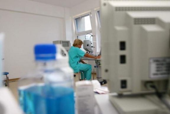 Egészségügyi miniszter: egyre több orvos tér vissza az országba külföldről