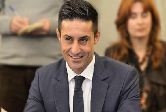 A szenátus alelnöke: az amnesztiáról nem beszélni kell, hanem meg kell adni 