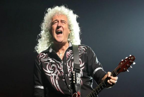 A Queen asztrofizikus gitárosa írt dalt a NASA történelmi űrmissziójához