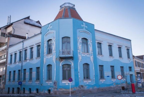 A csíkszeredaiak dönthetnek városuk ikonikus épületének sorsáról