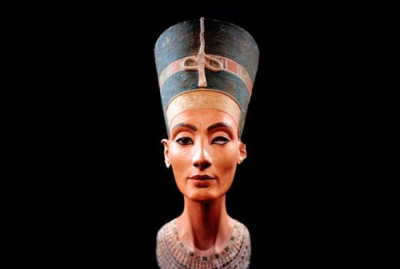 Kairóban nyílik a világ legnagyobb régészeti múzeuma, de Nefertiti hiányzik belőle