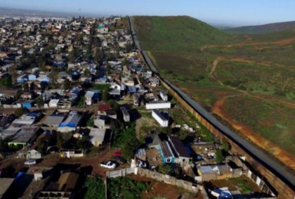 Összeégett holttesteket találtak Mexikóban, az amerikai határ közelében