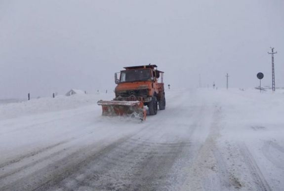 Hóvihar miatt akadozik a közlekedés Háromszéken