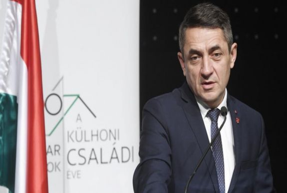 Potápi: 10 ezer gyermeket ért el a külhoni magyar családok éve program