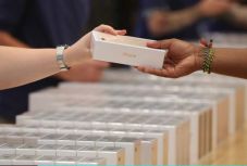 A tervezettnél kevesebb készül az iPhone új modelljeiből