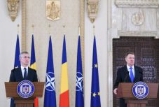 A NATO-főtitkár Bukarestben: Oroszország új rakétával veszélyezteti Európát