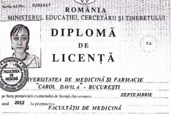 Interneten talált egyetemi oklevelet hamisított meg az álorvosnő