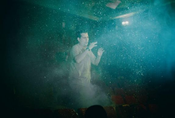 Füst, avagy a színház elfoglalása: ősbemutató a Figura Stúdió Színházban