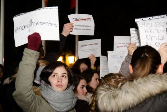 MOGYE-ügy: csak abban van egyetértés, hogy a vizsgajegyek kérdését meg kell oldani