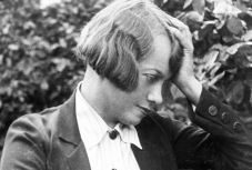 „Nemes apród” vagy egyedi művész? Csinszka verseskötetének szerkesztőjét kérdeztük